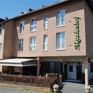 3* Pensión Akazienhof & Brauhaus